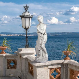 ヴィーナス(ビーナス)像 ローマの女神像 イタリア・ガーデン彫像 裸婦像 西洋庭園彫像 彫刻置物/芝生（輸入品）