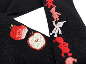 半衿 刺繍 白雪姫 ちりめん 洗える半襟 カジュアル 黒 赤 珊瑚色 桜色 k772