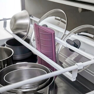 楽天市場 Tower シンク下伸縮鍋蓋収納バーセット タワー シンク下 伸縮 ラック 鍋蓋 スタンド 収納 引き出し 収納ラック シンク下スライド 便利 コンロ下 キッチン下 おしゃれ 山崎実業 Yamazaki モノトーン ホワイト ブラック 5075 5076 ポイント10倍