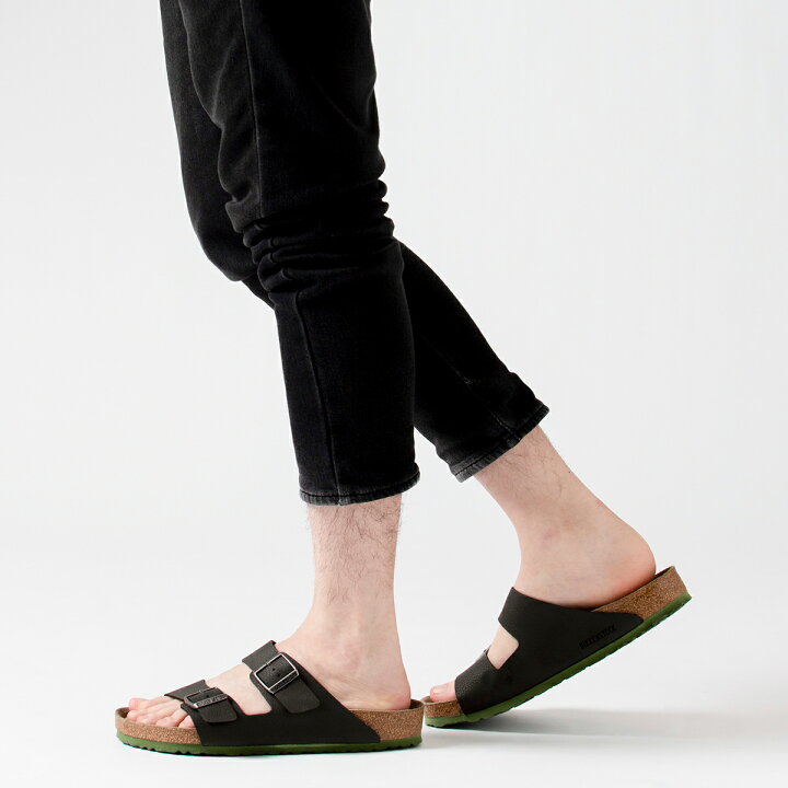 楽天市場 ビルケンシュトック サンダル アリゾナ Birkenstock 正規販売店 ソフトフットベッド デザートソイル メンズ Gc Gc レギュラー 幅広 コーデ 人気 歩きやすい 履き心地 おしゃれギフト 送料無料 Birkenstock Arizona Sfb Desert Soil