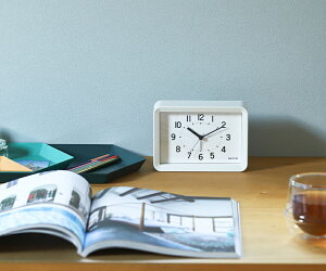 ナチュラルカラーがおしゃれ お部屋になじむ北欧風置時計は わたしと 暮らし