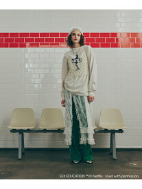 【SALE／30%OFF】Netflix マーベルボックスロゴTシャツ ROSE BUD ローズバッド トップス カットソー・Tシャツ ホワイト ピンク【RBA_E】【送料無料】[Rakuten Fashion]