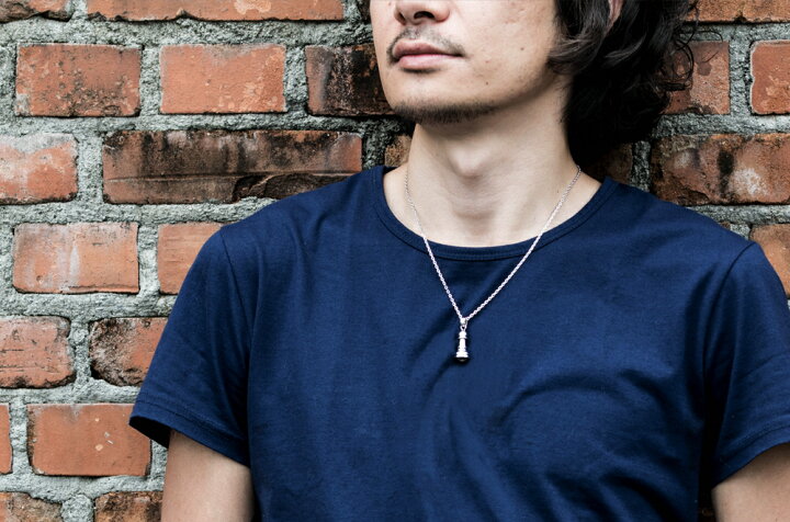 楽天市場 ネックレス メンズ 革ひも チェス 駒 ポーン ペンダント シンプル カジュアル シルバー アクセサリー レザー 紐 ロングネックレス ブランド お守り プレゼント ジュエリー 男性 人気 シルバー925 プレゼント ギフト 普段使い おしゃれ ロッソエブルージュエリー