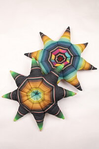 y2/23()JnEzNasngwam(iXO)`STAR FISH CUSHION Black`