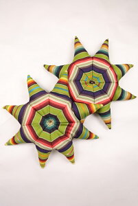 y2/23()JnEzNasngwam(iXO)`STAR FISH CUSHION Green`