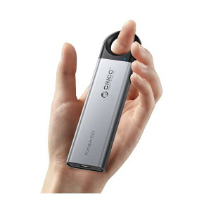 �y���������z�O�t��SSD 1 TB �ő�1050 MB/�b�ASSD�O�t���A2 in 1 USB C & A�P�[�u���t���AType-C�X�}�[