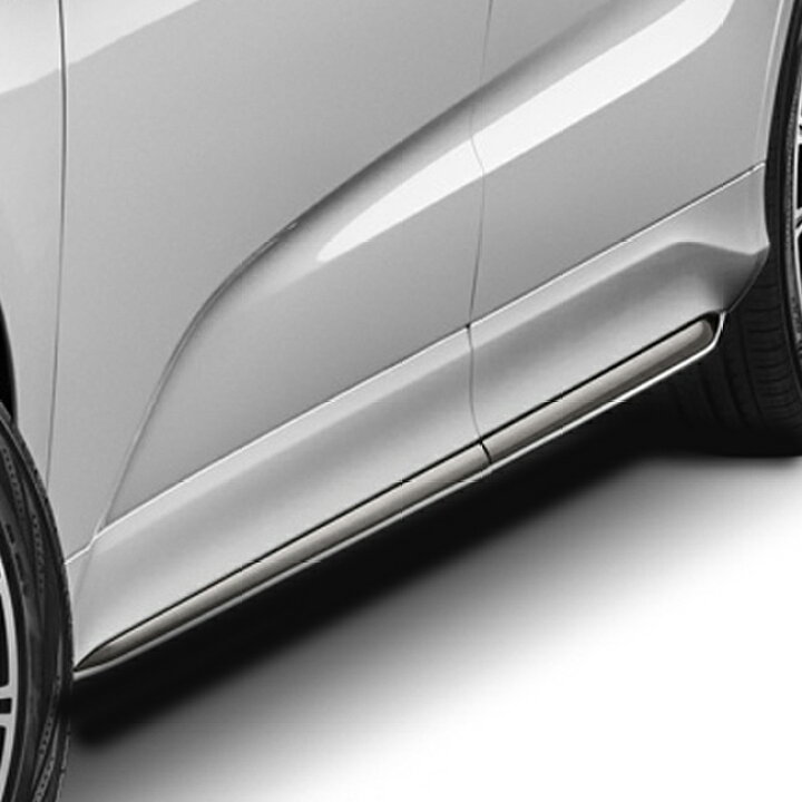 無限新型オデッセイサイドガーニッシュ【左後ろ欠品】それ以外揃ってます 