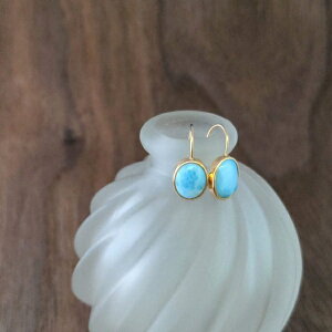 ラリマー ピアス カリブ海のような煌めき K18 イエローゴールド 人気 天然石 世界3大ヒーリングストーン 愛 平和 安らぎ 人気 水色 お守り 誕生日 プレゼント 贈り物 ギフト ジュエリー アク