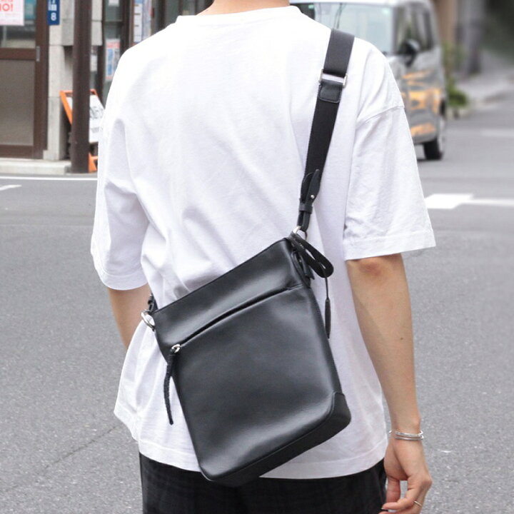 楽天市場 縦型 撥水本革ショルダーバッグ 本革鞄 カジュアルバッグ ゼブーレザー Pid メンズ メンズビジネスバッグ おしゃれ 斜めがけ 肩がけ 軽い 軽量 実用的 30代 40代 50代 60代 人気 ファッション 父の日 プレゼント ギフト 母の日 Lifestylegoodsラギッド 楽天市場 縦型 撥水本革ショルダーバッグ 本革鞄 カジュアルバッグ ゼブーレザー Pid メンズ メンズビジネスバッグ おしゃれ 斜めがけ 肩がけ 軽い 軽量 実用的 30代 40代 50代 60代 人気 ファッション 父の日 プレゼント ギフト 母の日 Lifestylegoodsラギッド