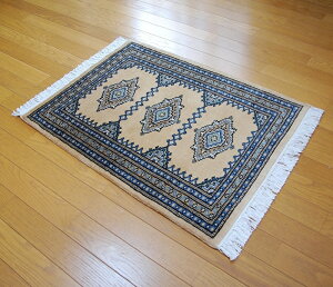 ◇限定品◇ 伝統の逸品 天然ウール100% 63×84cm パキスタン手織り パキスタン段通 ベージュ ラグカーペット 約63×84