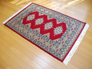 ◇限定品◇ 伝統の逸品 天然ウール100% 77×117cm パキスタン手織り パキスタン段通 レッド ラグカーペット 約77×117