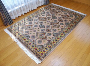 ◇限定品◇ 伝統の逸品 天然ウール100% 142×193cm パキスタン手織り パキスタン段通 ペルシャベージュ ラグカーペット 約142×193