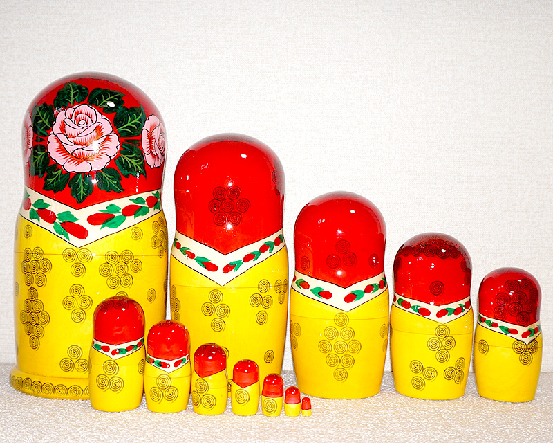 楽天市場】代表的なロシア伝統柄のマトリョーシカ特大ロシヤーノチカ 
