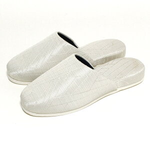 Xbp tFg  nCl É   qp {