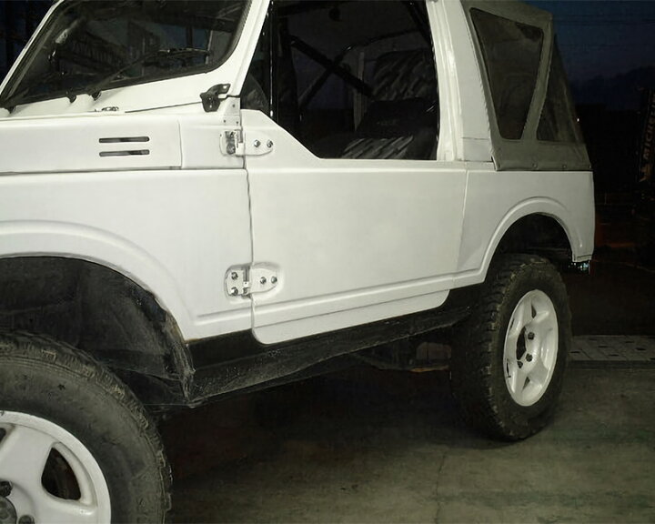 楽天市場】ジムニーSJ30〜JA22用 FRPハーフドア : ジムニー専門店RV4 
