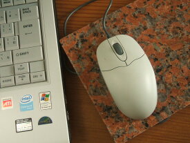 マウスパッド 赤色 コルク付き 御影石 パソコン ノートパソコン ひんやりマット 冷却 プレート ペットりょう石