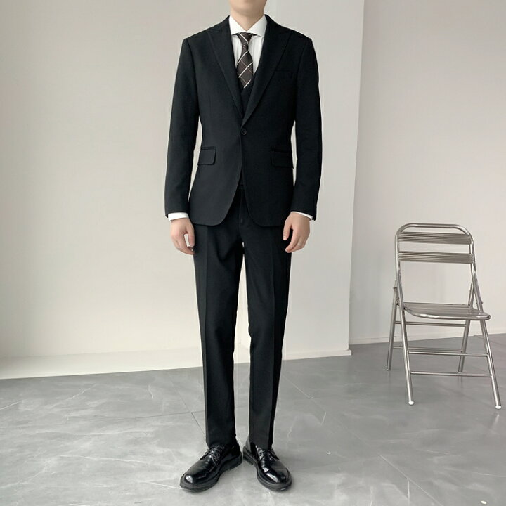 楽天市場 襟付きベスト スリーピーススーツ メンズ ブラックスーツ 秋冬 春 3ピーススーツ セットアップ スリム ビジネススーツ フォーマル スタイリッシュ オシャレ 細身 オフィス 通勤 結婚式 二次会 成人式 オールシーズン 黒スーツ 送料無料 Ryoukou楽天市場店