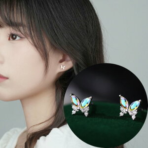 ピアス 蝶々 ちょうちょ 小さい シンプル 軟骨 金属アレルギー シルバー 小さめ ミニ シルバー925 アレルギー対応 20G 仕事用 小さいピアス シンプルピアス セカンドピアス 軟骨ピアス 仕事