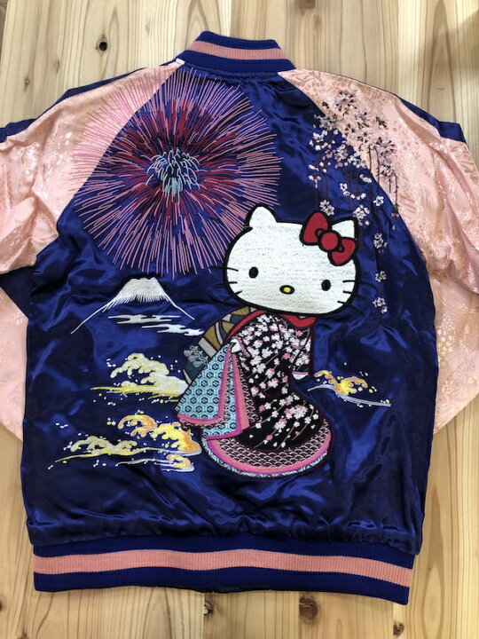 楽天市場 サンリオ ハローキティ 花火花魁刺繍スカジャン Hksj 003 Hello Kitty 和柄 桜 サテン レーヨン リバーシブル Sanrio レディース メンズ S M L Xl Xxl 和匠どころ いまは昔