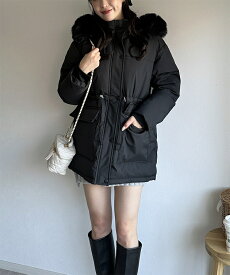 50%OFFクーポン配布中■エコ ダウンコート レディース ミドル丈 ファー 中綿 ロングコート アウター 冬 フード付き ファー 長袖 きれいめ 大きいサイズ 20代 30代 体型カバー ダウンジャケット 防寒 暖かい オフィスカジュアル SEU seu24ft1032