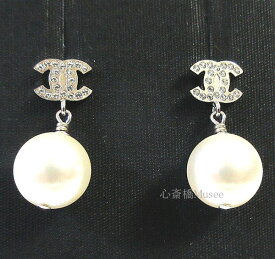 ≪Brand New≫ CHANEL Earrings Gold ≪新品≫ CHANEL シャネル CCマーク ラインストーン パール ピアス シルバー ココ A36138 Y02005 Z2354 箱 リボン カメリア ラッピング