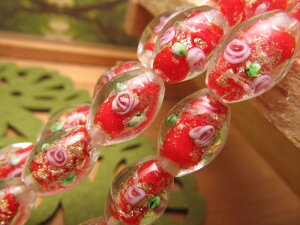 【トンボ玉(とんぼ玉) 金彩ローズタイプF ミニ天珠型 長さ約14-16mm 太さ約10.5-11mm】一連 約38cm 約25珠 昔ながらの人工ビーズ 激安 ビーズ【rn-p】