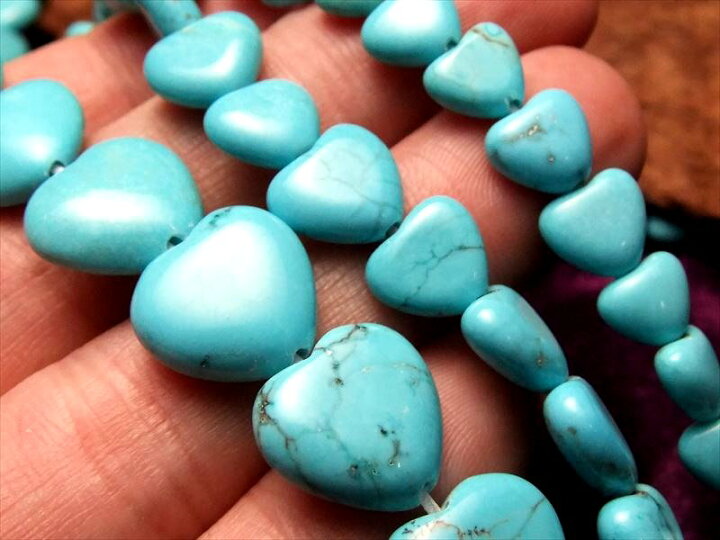 楽天市場 可愛らしい水色のハート型 13mmサイズ 一連 ハウライトターコイズ 染色 ハート型ビーズ石 幅約8mm 約40cm ｃｏｍｒｏｓｅ