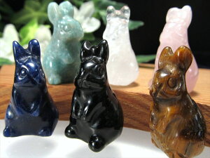 選べる6種【ミニうさぎ 彫刻置物】1個売り 高さ約25mm前後 タイガーアイ オブシディアン ローズクォーツ アベンチュリン 水晶 ソーダライト ウサギ 兎 幸運を運んでくれる神聖な生き物 商売