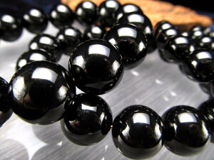 AyeN^CguXbgz8mm-8.5mm×24O 覐΂̏Փ˂ɂ萶܂p[Xg[ J}̏򉻁y^CYz