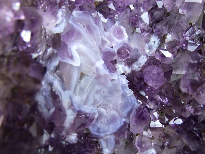 楽天市場】○メノウ共生 【アメジスト ドーム(アメジストカペーラ)】高  