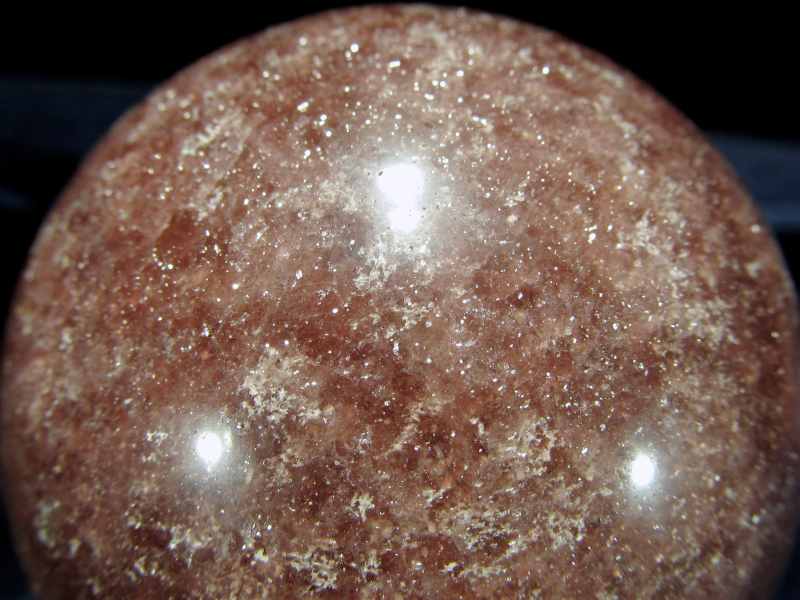希少 レア石直径約58mm 重さ278g マンガンを含む深い赤褐色 キラキラと輝く小豆色の丸玉 一点もの