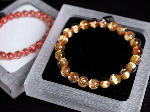 �y�u���X���y���_���g�̔��p �A�N�����g���C�z��9cm×�c9cm 1���� �V�R�΂��Y��Ɍ����܂� �z���C�g���u���b�N�̃��o�[�V�u���yinmy-4�z�p���[�X�g�[�� �V�R��