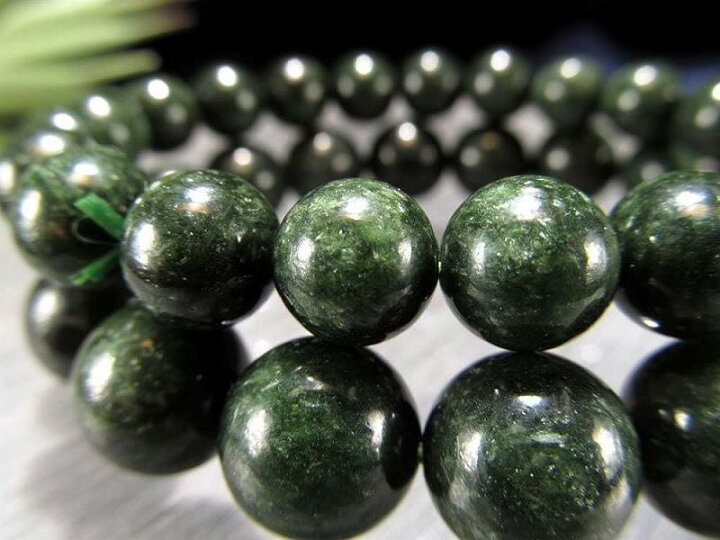 楽天市場】濃厚グリーンカラー【天然グリーンマイカ ブレスレット】8.5  