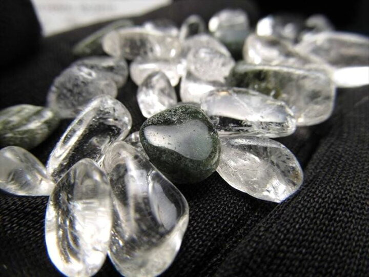 楽天市場】○在庫あるだけ! 幻の激レア水晶【ガネーシュヒマール産  