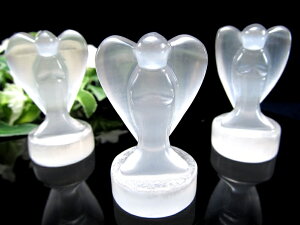 【セレナイト エンジェル 彫刻置物】高さ約4.2cm Sサイズ 幸福を運ぶ天使モチーフ 聖母マリアのガラス 守護や優しさの象徴【メキシコ産】