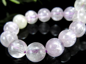 ●4A+ 透明ライラックピンク【クンツァイト ブレスレット】7.5mm-8mm×24珠 きらりと目を引くキャッツアイ効果も キラキラ反射 リチア輝石 新しい9月の誕生石 一点物【ブラジル産】【bl-】 パワーストーン 天然石
