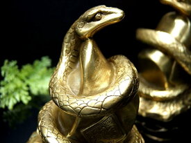 【18日23:59までポイント2倍】今年の干支「巳（へび）」【元宝を抱える招財ヘビ！ 置物】重さ390g前後 高さ80mm前後 縁起物 金運をつかさどる弁財天の化身