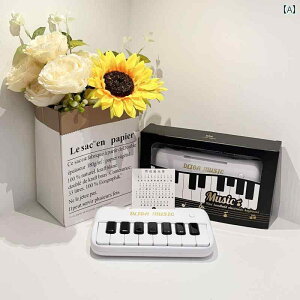 sAm  dq sAm S҂ q  j̎q ̎q |Pbg ~j sAm y Ԃ y L[ {[h t  Ƃ ł܂