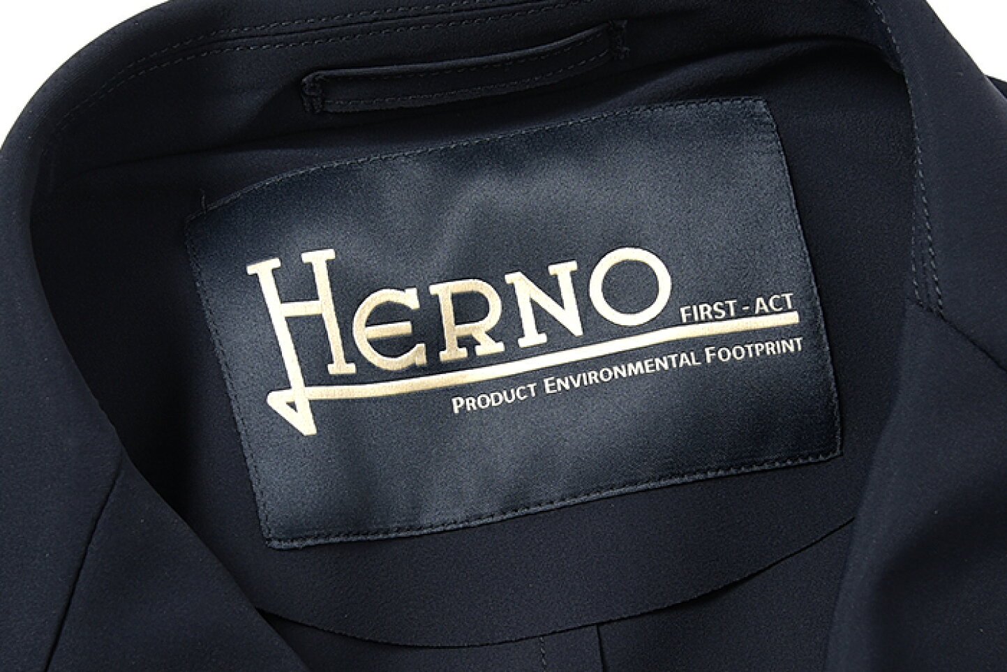 楽天市場 | ガルダローバミラノ - 【特集 HERNO「FIRST-ACT」】異次元 