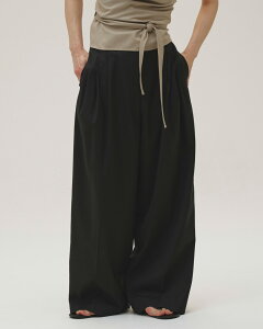 �y�\���t���zTODAYFUL �g�D�f�C�t�� Lightweight Tuck Trousers ���C�g�E�F�C�g�^�b�N�g���E�U�[�Y 12610723��2026�N6�����{�`7�����{���ח\��