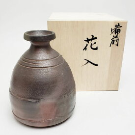 備前焼 小花入三角形（桟切)| おしゃれ 日本製 工芸品 和食器 陶器 花瓶 花器 花入 一輪挿し フラワーベース 父の日 母の日 プレゼント ギフト 岡山県