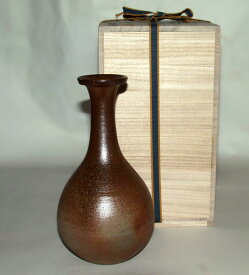 備前焼 つる首花入大（桟切）| おしゃれ 日本製 花器 花瓶 フラワーベース 和食器 陶器 父の日 母の日 プレゼント ギフト 岡山県