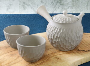 常滑焼 憲児作 グレイ全面カット3点セット (急須1・湯呑2) セラメッシュ Y253| きゅうす おしゃれ 日本製 茶器セット 深蒸し茶 茶 お茶 キッチン雑貨 焼き物 陶器 ティーポット ギフト プレゼン