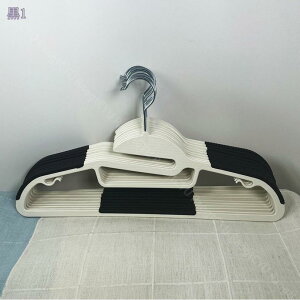 777~OFFN[| @\nK[10{ vX`bNnK[ ׂȂ ]tbN [   p ȃXy[X TVc Y{ h[ L~\[  lXJ[g 