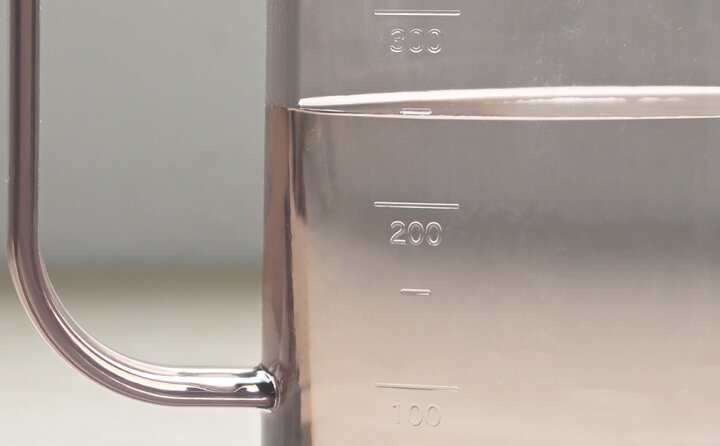 楽天市場 水さし 小 500ml 目盛りがついて肥料やりにも使いやすい じょうろ 同梱可能 水差し みずさし 水挿し ピッチャー おしゃれ プラスチック 観葉植物 観葉植物の専門店 彩植健美