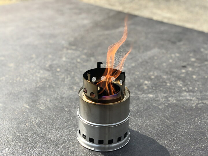 小割ナラ乾燥薪10㎝8㎏☆ソロキャンプ焚き火B6グリル卓上ストーブ用 小型•ᴗ•