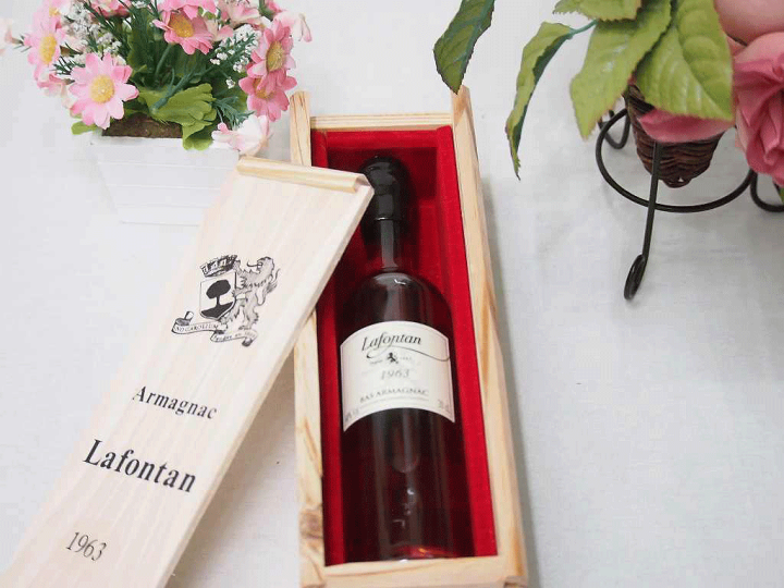 ブランデー 700ml 40% 長野県製造 Amazon.co.jp: 島梟 十勝ブランデー 原酒 1992年 66度 箱付