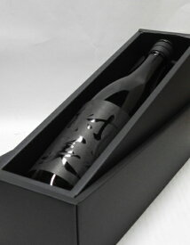 【ギフト包装無料】射美　BLACK 無濾過生原酒　720ml【black化粧箱入り】【2025年3月詰】