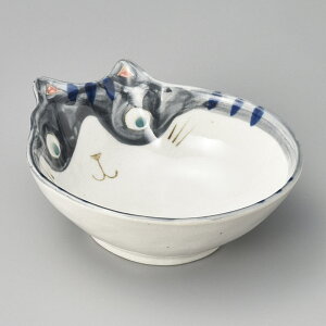 ˂ 10cm  ͂14.8x10.8x5cm 193g {