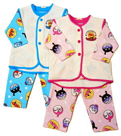 冬物セール　アンパンマン　ベスト付きキルトパジャマ　長袖　長ズボン　ベスト　ベビー　キッズ　子供　男の子　女の子　3点セット　80cm　90cm　95cm　100cm　秋　冬　春　服　部屋着　ルームウェア　サックス　ピンク　綿100％